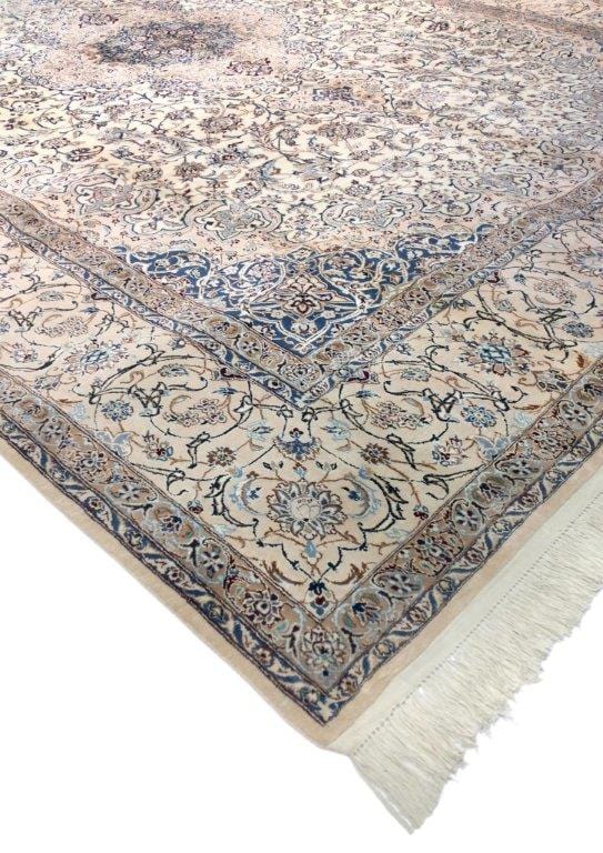 Nain Collection Hand-Knotted Silk & Wool Area Rug- 8' 6" X 12' 0"