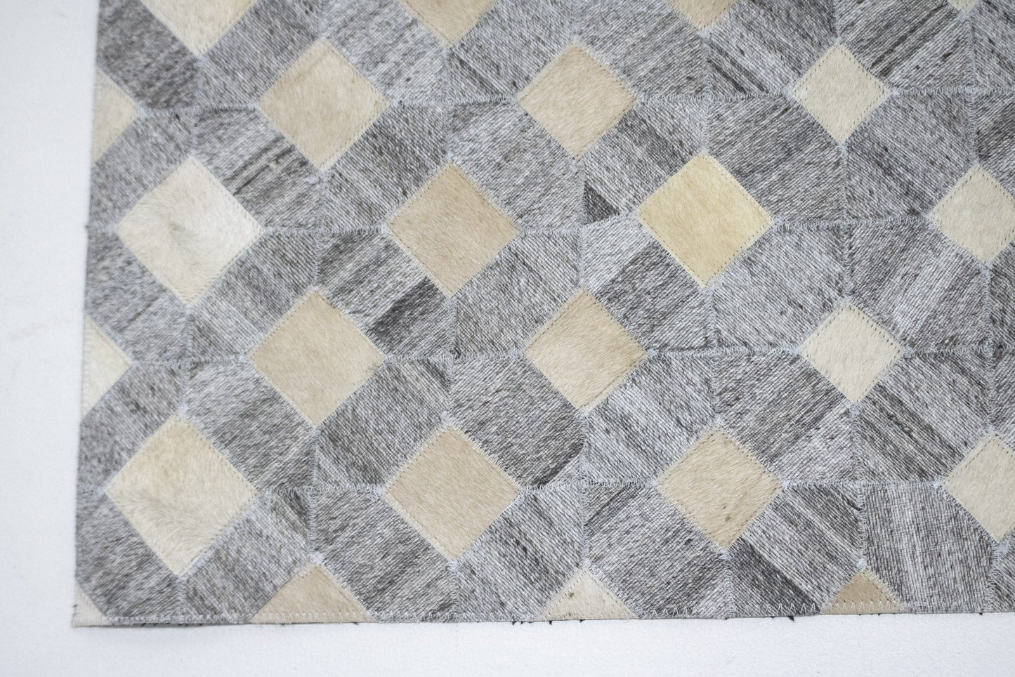 Grey Geometric 4X6 Modern Cowhide Patchwork Print Oriental Rug