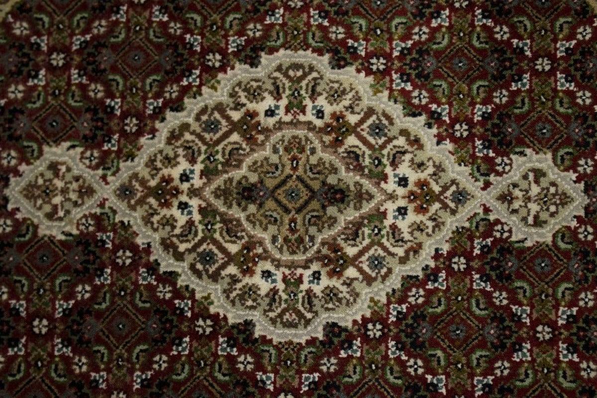 Red Floral Geometric 3X3 Tabriz Fish Mahi Oriental Round Rug