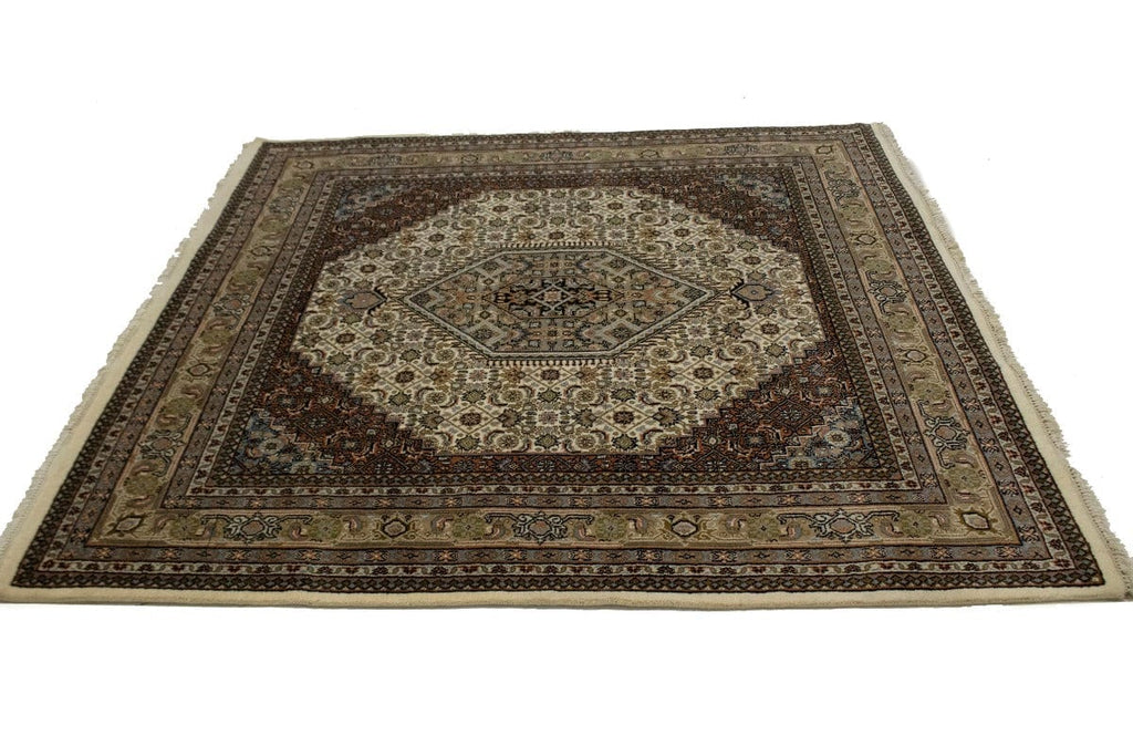 Cream Floral Geometric 7X7 Indo-Bidjar Oriental Square Rug