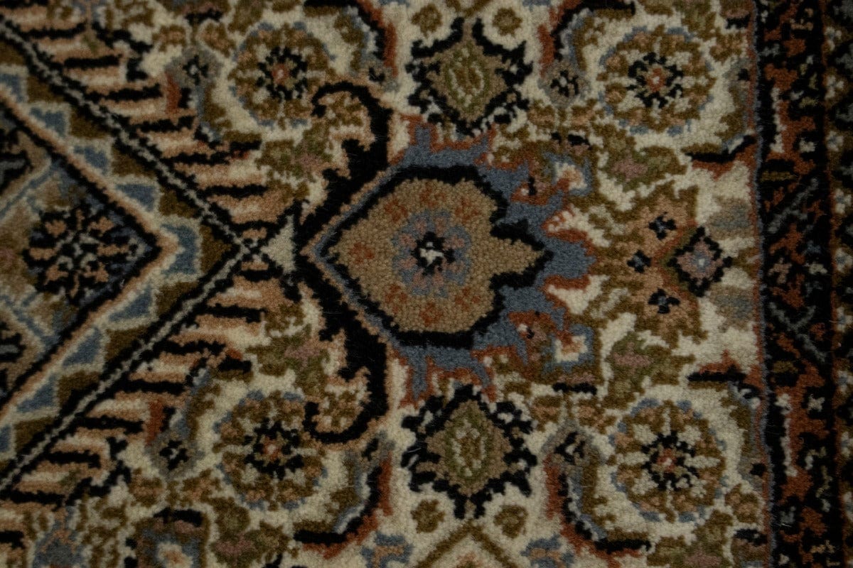 Cream Floral Geometric 7X7 Indo-Bidjar Oriental Square Rug