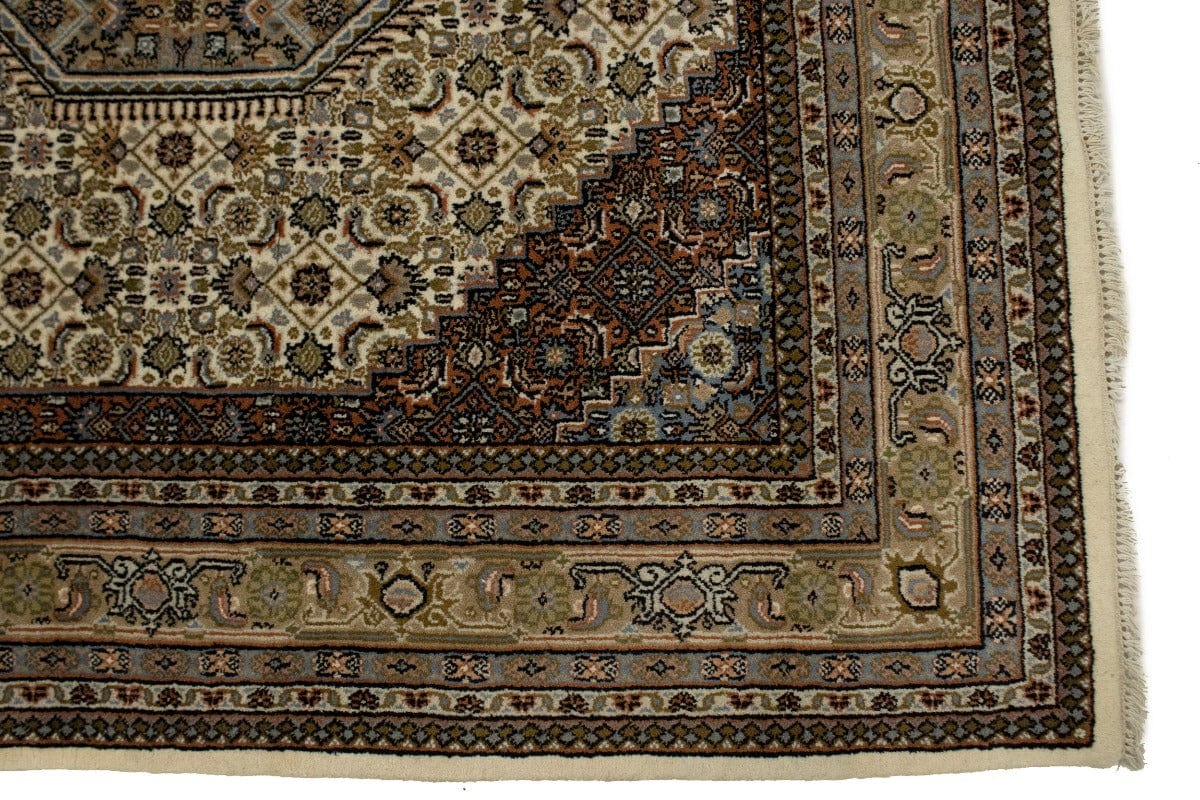 Cream Floral Geometric 7X7 Indo-Bidjar Oriental Square Rug