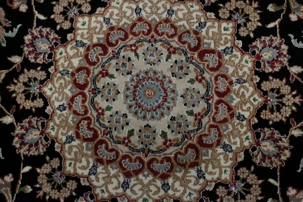 Black Floral Nain 8X8 Oriental Square Rug