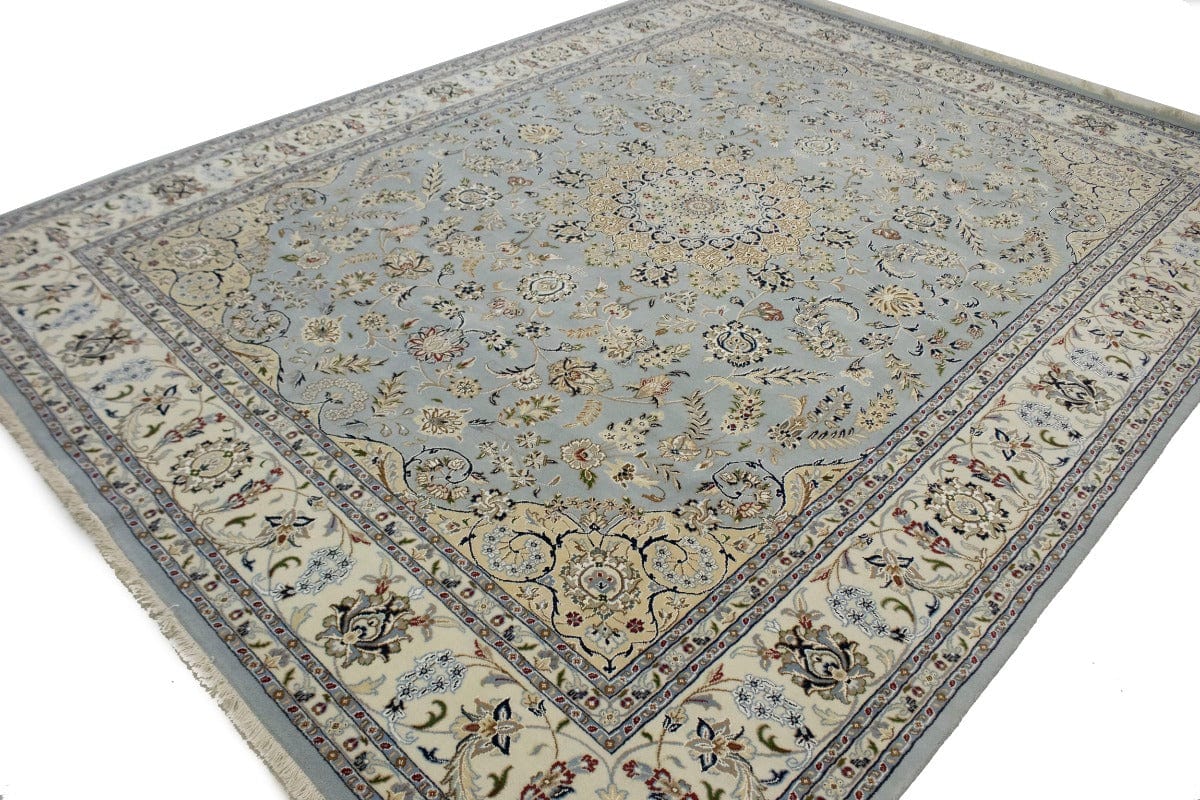 Light Blue Floral 9X12 Indo-Nain Oriental Rug