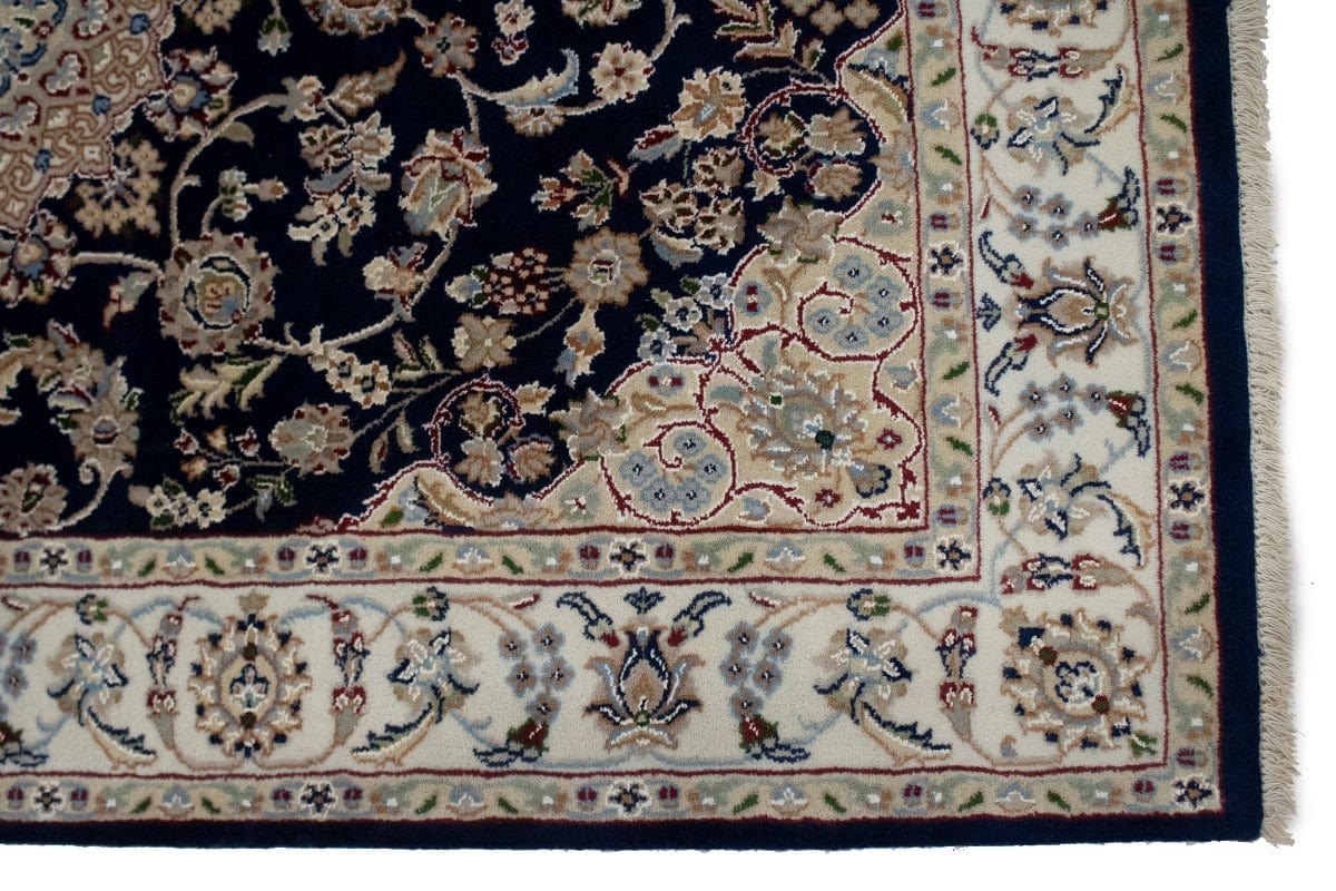 Dark Navy Floral 4X6 Indo-Nain Oriental Rug