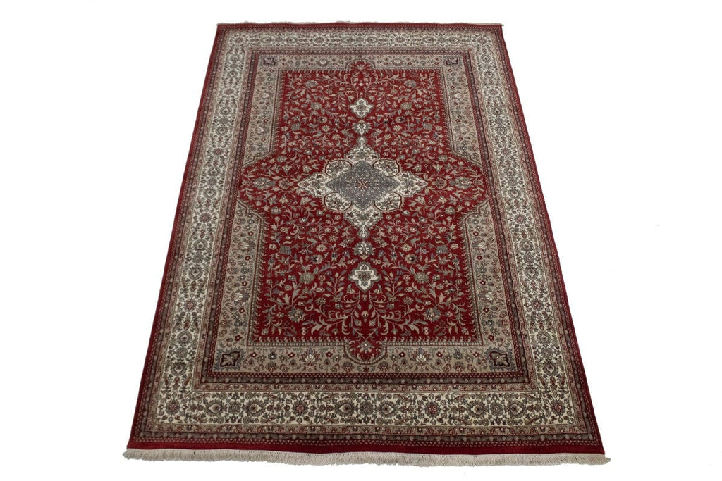 Red Floral Classic 6'5X9'9 Indo-Kashan Oriental Rug