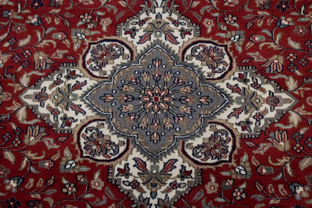 Red Floral Classic 8X11 Indo-Kashan Oriental Rug