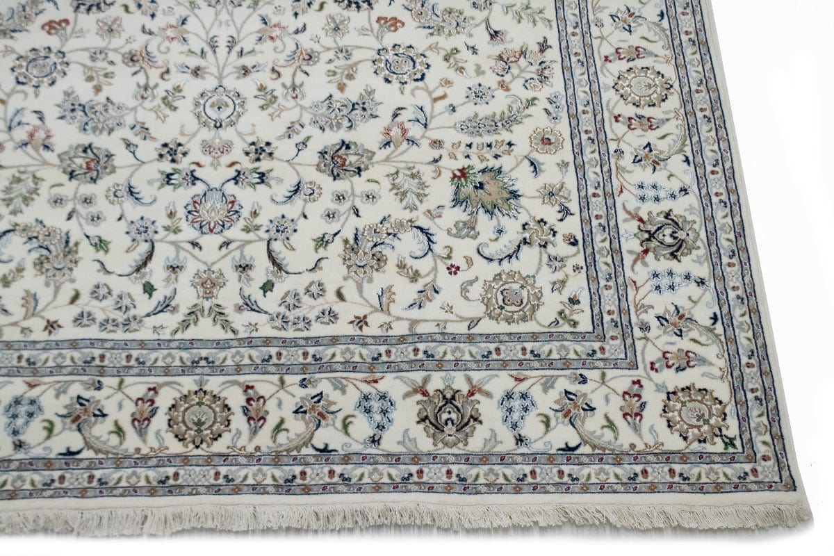 Cream Floral 8X10 Indo-Nain Oriental Rug