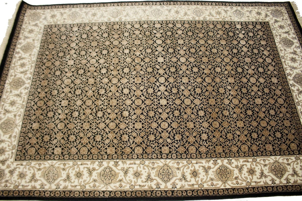 Black Floral Extra Fine 4'6X6'8 Herati Oriental Rug