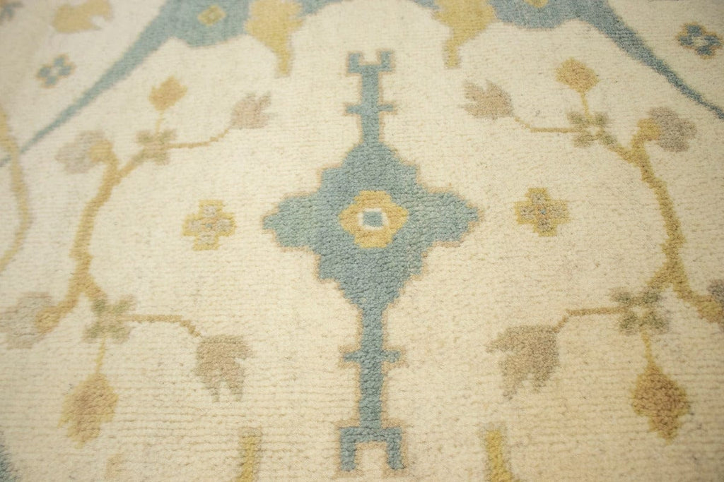 Cream Casual 8X10 Floral Oushak Oriental Rug