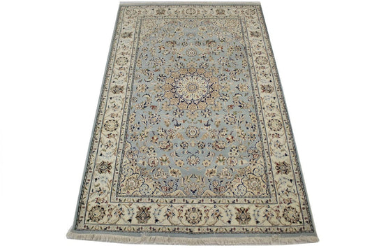 Light Blue Floral 5X8 Indo-Nain Oriental Rug