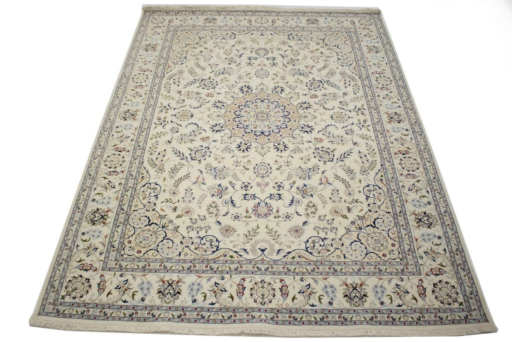 Cream Floral 9X12 Indo-Nain Oriental Rug