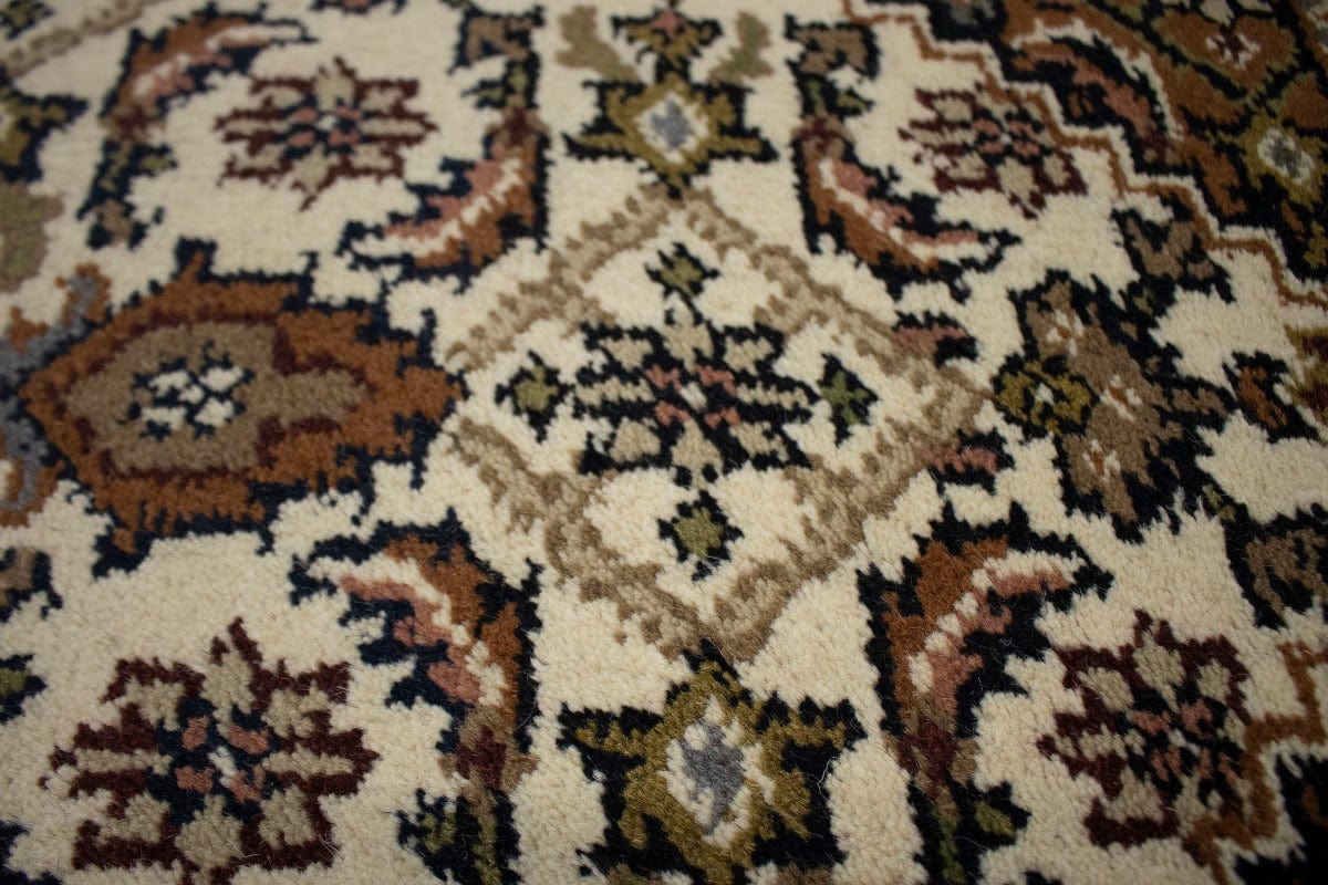 Cream Floral Tribal 3X5'7 Indo-Bidjar Oriental Rug