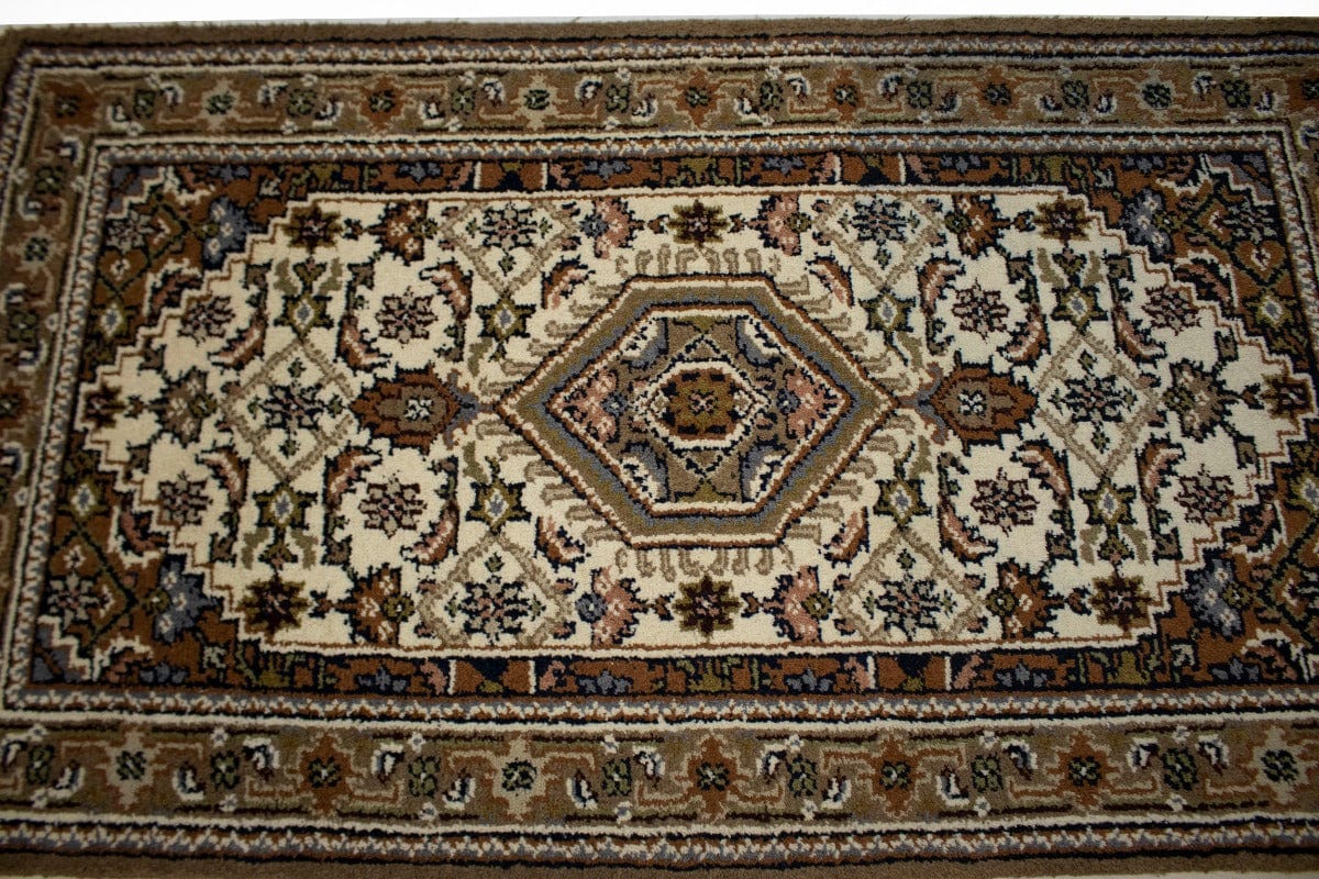 Cream Floral Tribal 3X5 Indo-Bidjar Oriental Rug