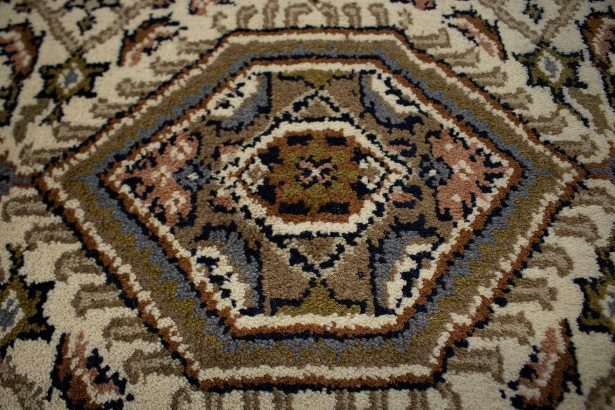 Cream Floral Tribal 3X5 Indo-Bidjar Oriental Rug