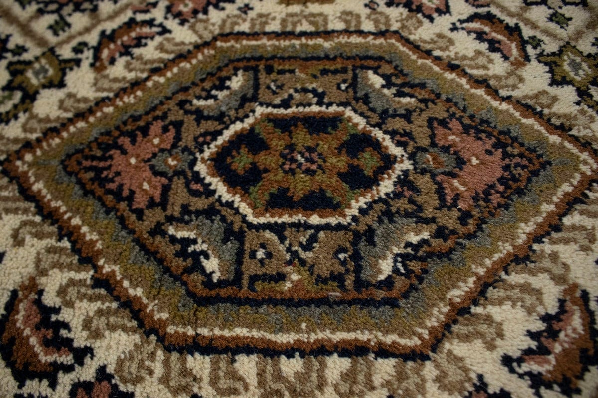 Cream Floral Tribal 3X10 Indo-Bidjar Oriental Runner Rug