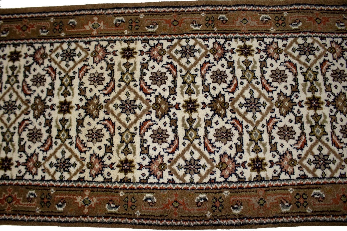 Cream Floral Tribal 2'7X8 Indo-Bidjar Oriental Runner Rug