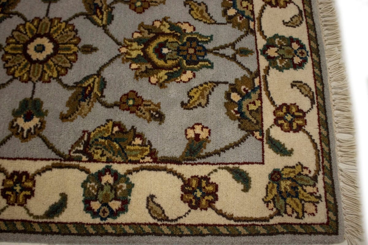 Light Gray Floral 2X3 Indo-Kashan Oriental Rug