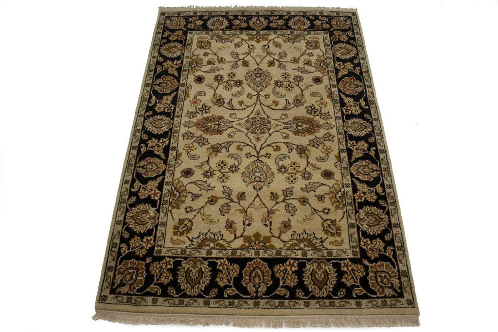 Beige Floral Classic 4X6 Indo-Kashan Oriental Rug