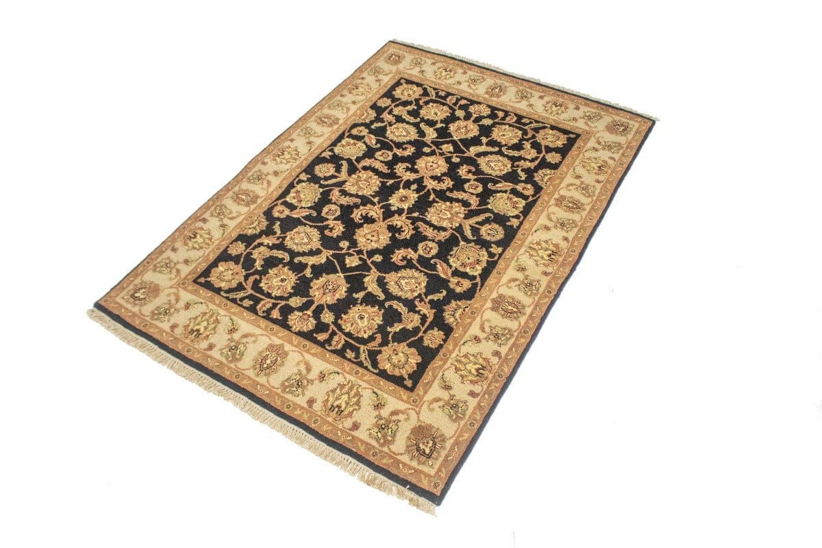 Charcoal Floral Classic 4X6 Indo-Kashan Oriental Rug