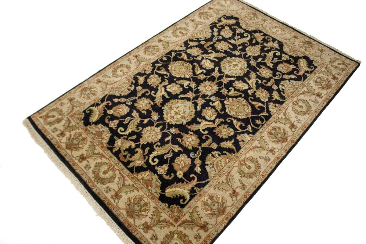 Charcoal Floral Classic 4X6 Indo-Kashan Oriental Rug