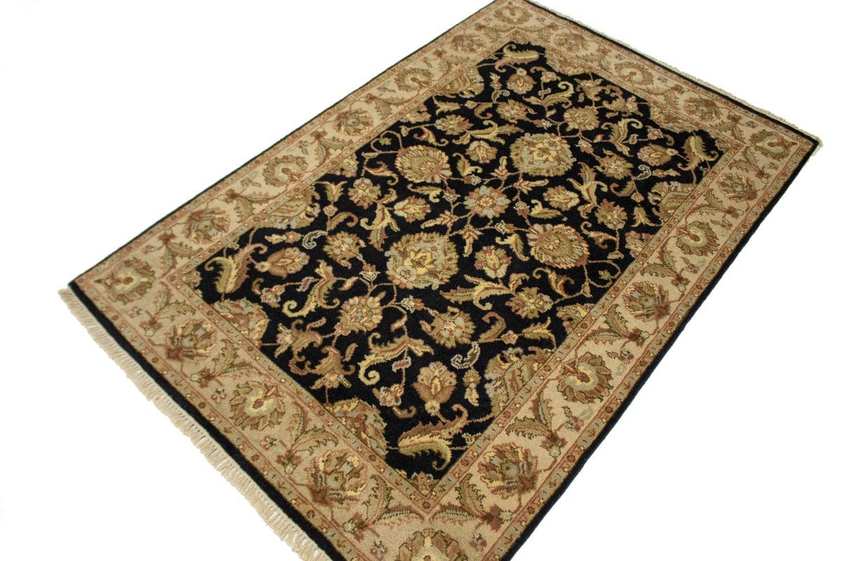 Charcoal Floral Classic 4X6 Indo-Kashan Oriental Rug