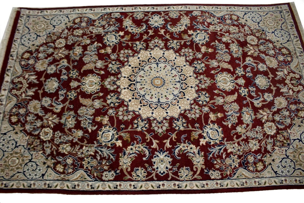 Wine Red Floral 4X6 Indo-Nain Oriental Rug