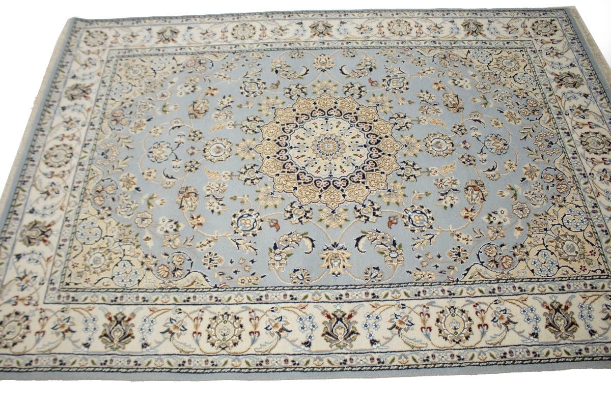 Light Blue Floral 5X7 Indo-Nain Oriental Rug