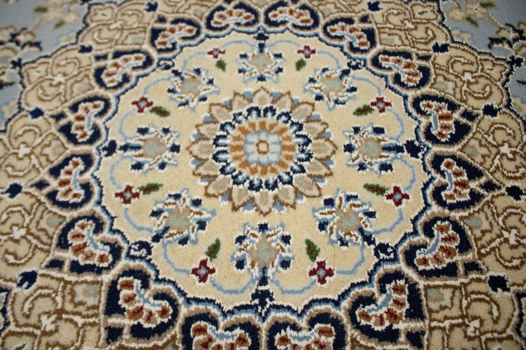 Light Blue Floral 5X7 Indo-Nain Oriental Rug