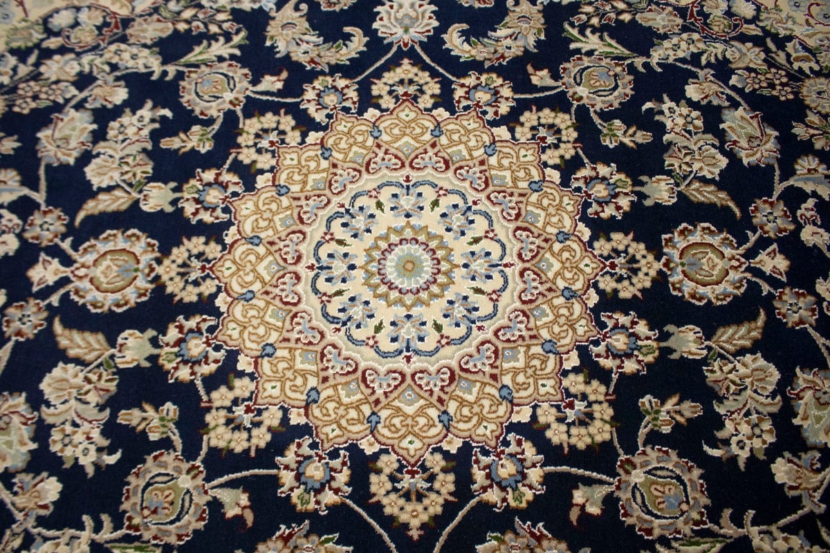 Dark Navy Classic Floral 5'5X8 Indo-Nain Oriental Rug