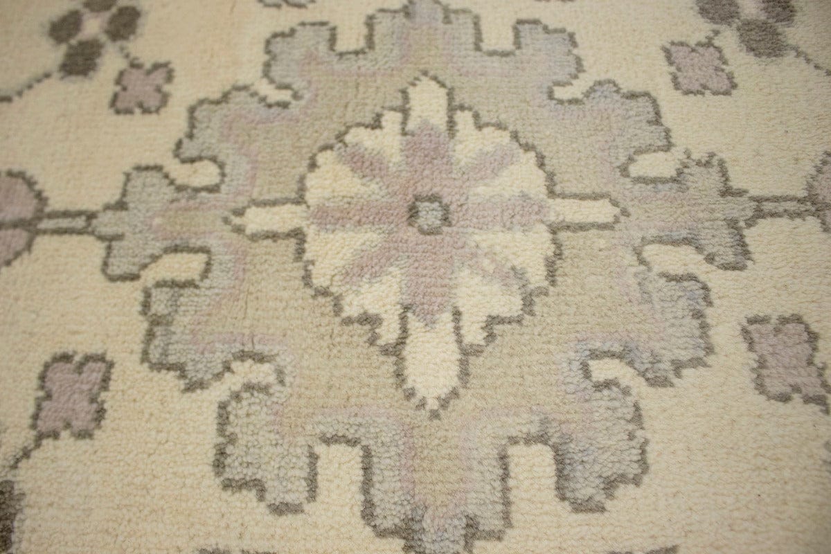 Floral Cream 10X14 Traditional Oushak Oriental Rug