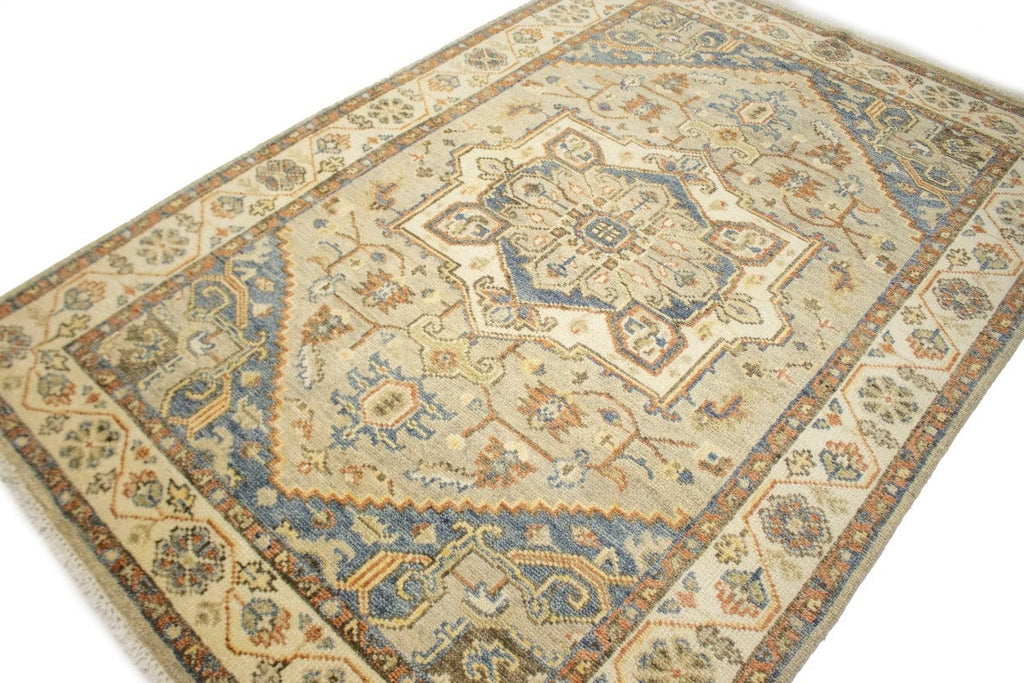 Cream/Beige Tribal 6X9 Heriz Serapi Oriental Rug