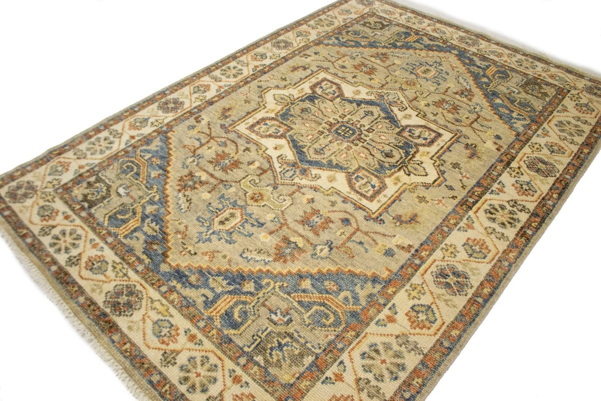 Cream/Beige Tribal 6X9 Heriz Serapi Oriental Rug