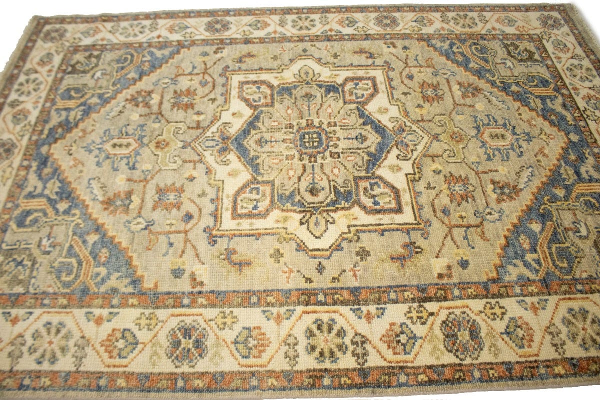 Cream/Beige Tribal 6X9 Heriz Serapi Oriental Rug