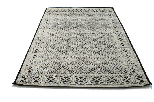 Ivory & Black Geometric 6X9 Modern Oriental Rug