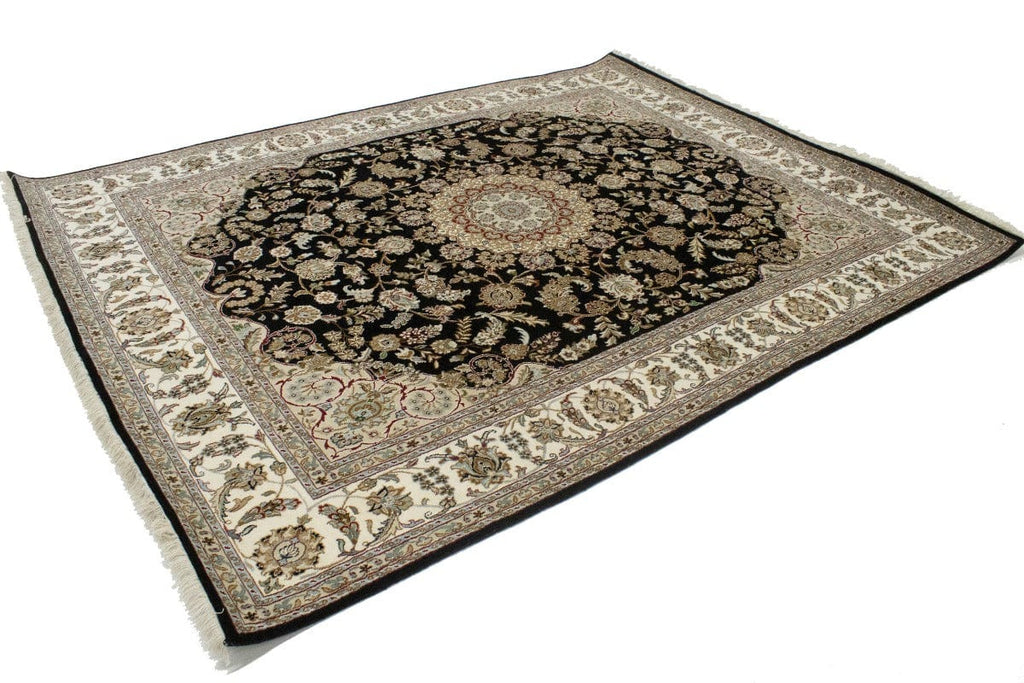 Black Floral 8X10 Indo-Nain Oriental Rug