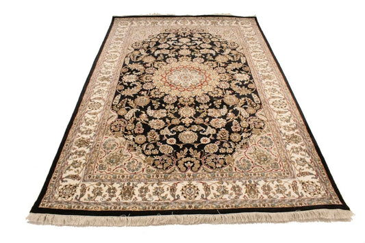 Black Floral 6X9 Indo-Nain Oriental Rug