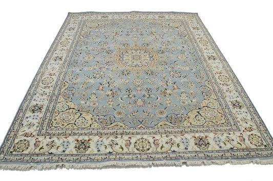 Light Blue Floral 8X10 Indo-Nain Oriental Rug