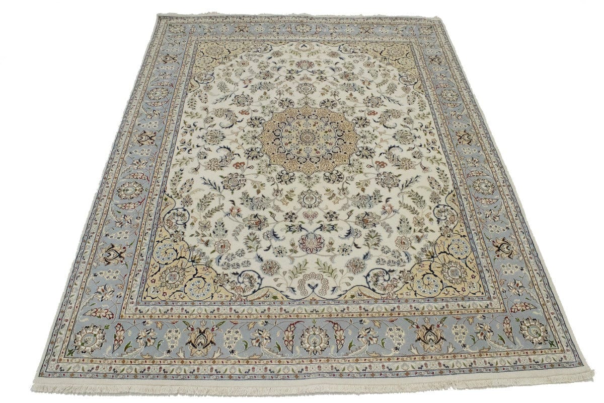 Cream & Light Blue Floral 8X10 Indo-Nain Oriental Rug