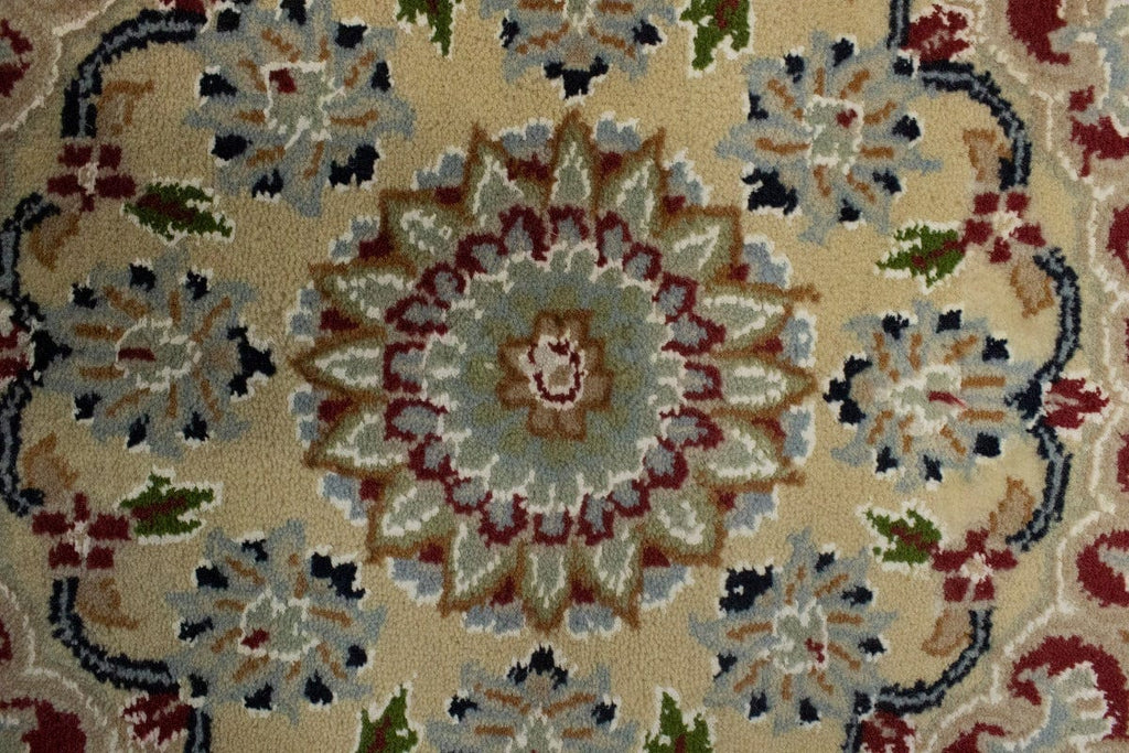 Dark Navy Floral 6X6 Indo-Nain Oriental Round Rug