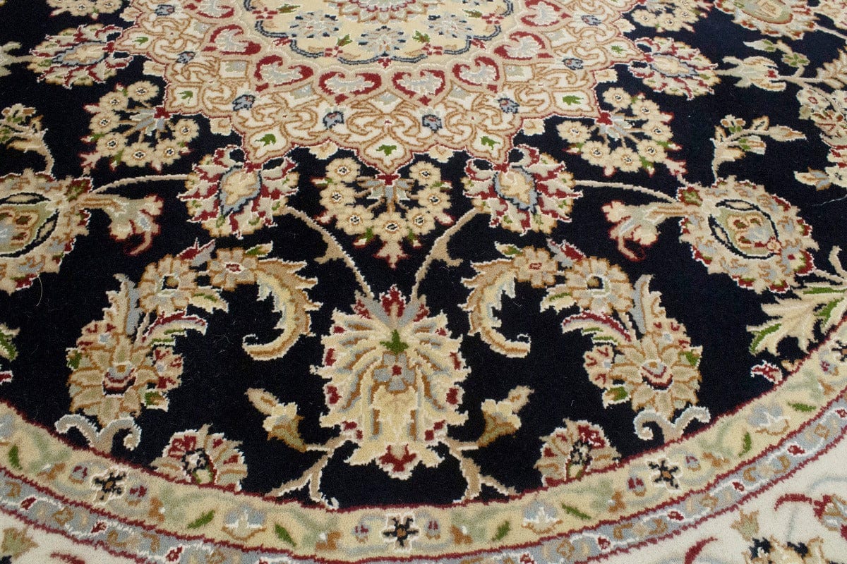 Dark Navy Floral 6X6 Indo-Nain Oriental Round Rug