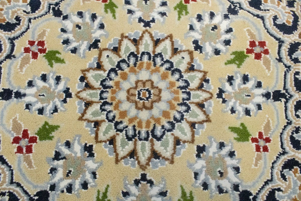 Cream Floral 6X6 Indo-Nain Oriental Round Rug