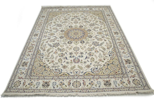 Cream Floral 9X12 Indo-Nain Oriental Rug