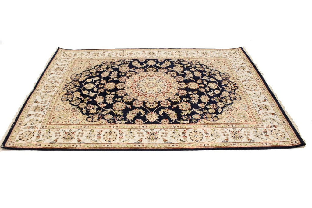 Dark Navy Floral 5X7 Indo-Nain Oriental Rug