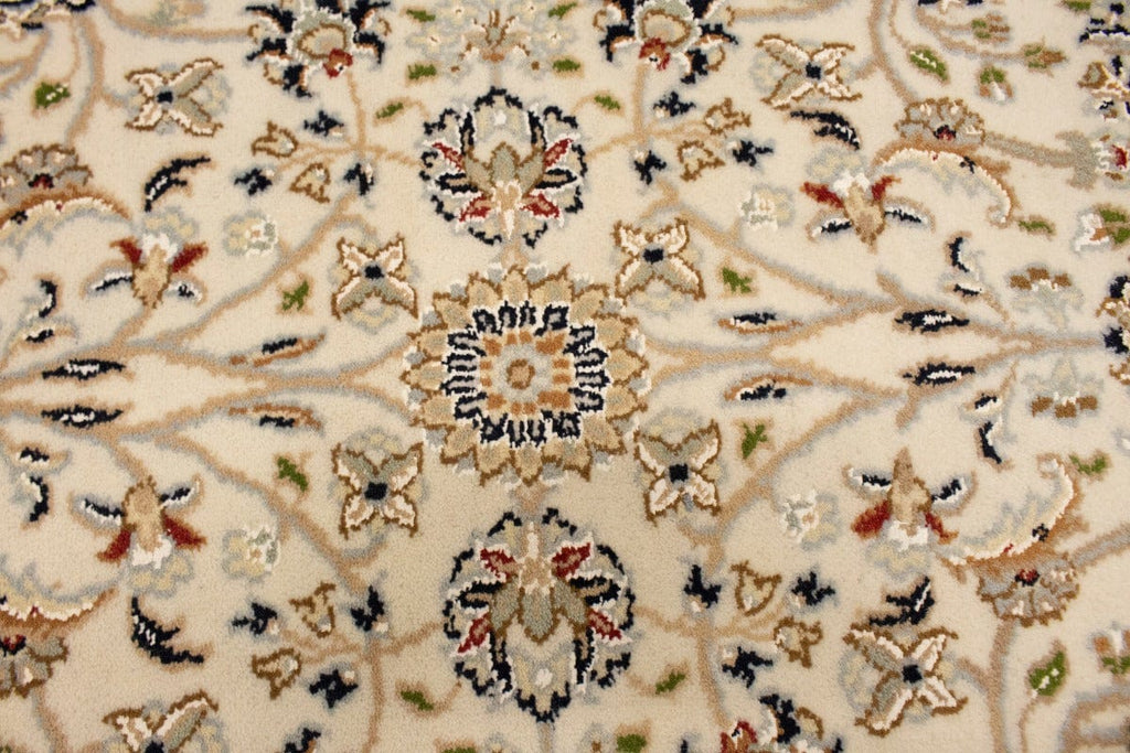 Cream Floral 4X6 Indo-Nain Oriental Rug