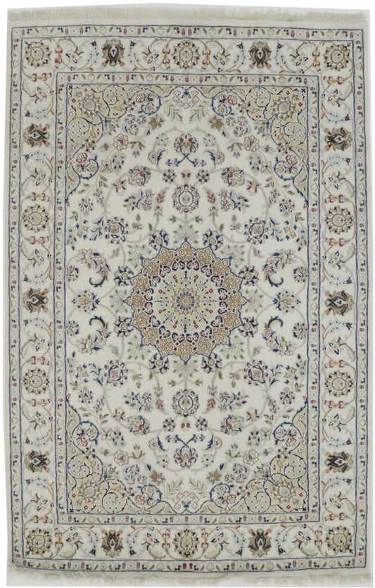 Cream Floral 4X6 Indo-Nain Oriental Rug