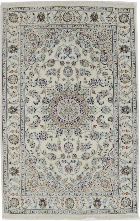 Cream Floral 4X6 Indo-Nain Oriental Rug