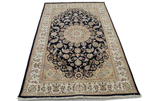 Dark Navy Floral 6X9 Indo-Nain Oriental Rug