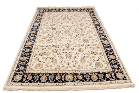 Cream Floral 6X9 Indo-Nain Oriental Rug