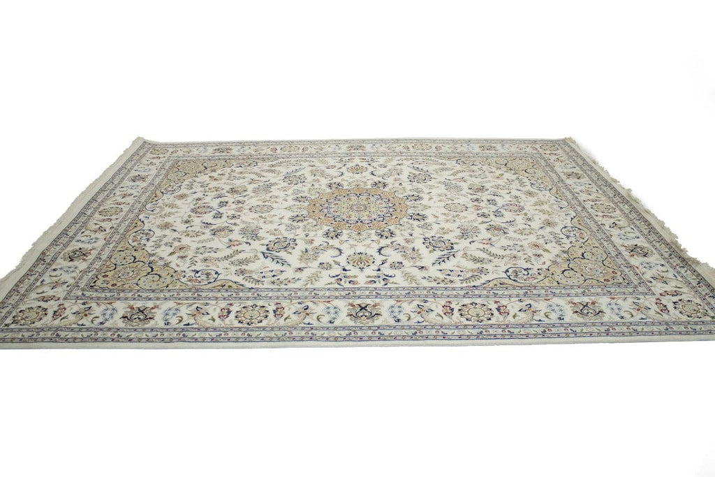 Cream Floral 9X12 Indo-Nain Oriental Rug